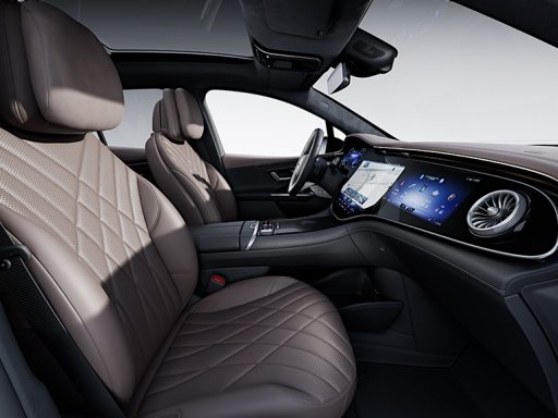 Interiér nového EQE SUV od Mercedes-EQ s linií výbavy Electric Art exteriér.