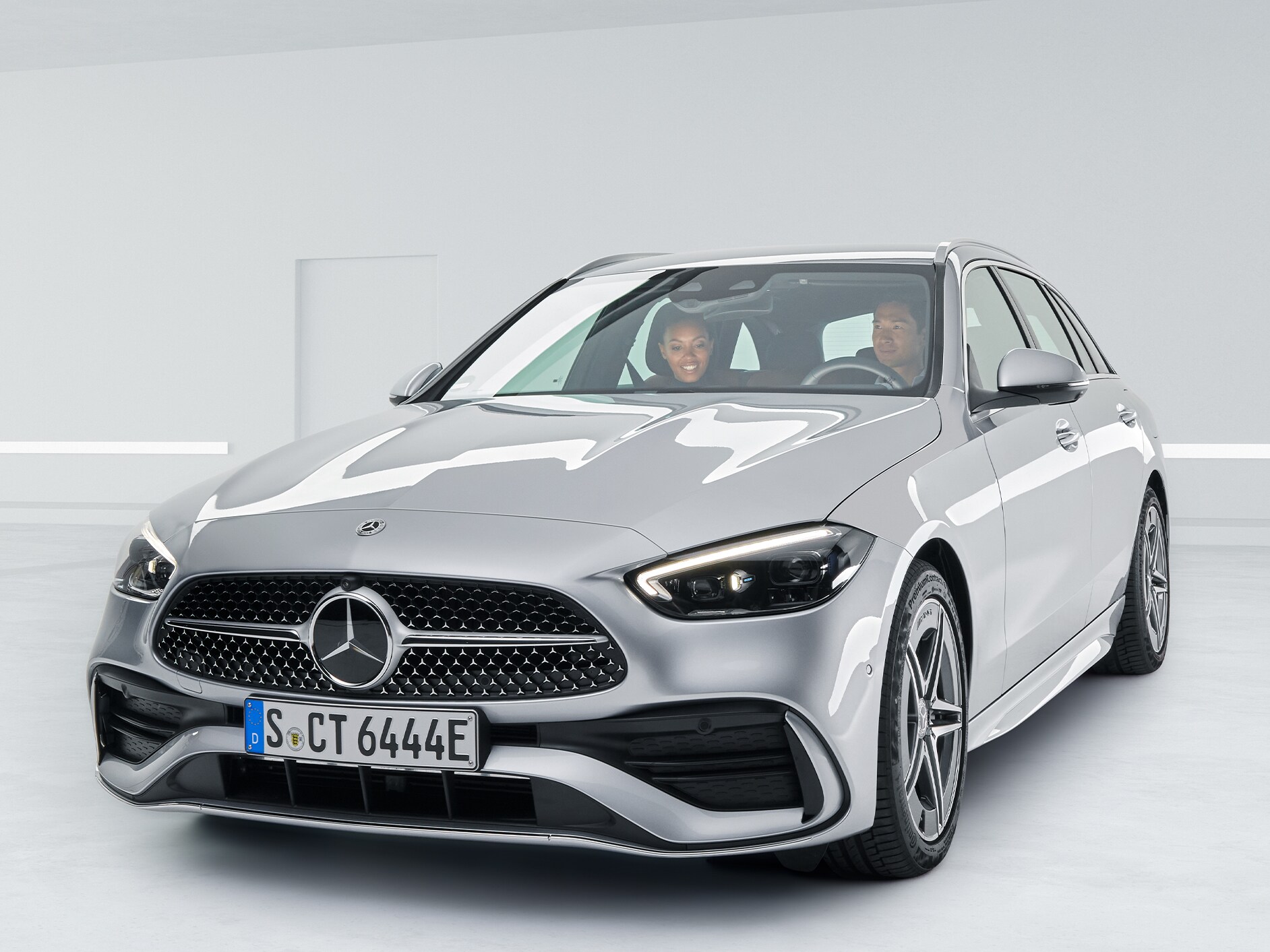 Aktualizace softwaru jako součást základních služeb digitálních doplňků Mercedes-Benz.