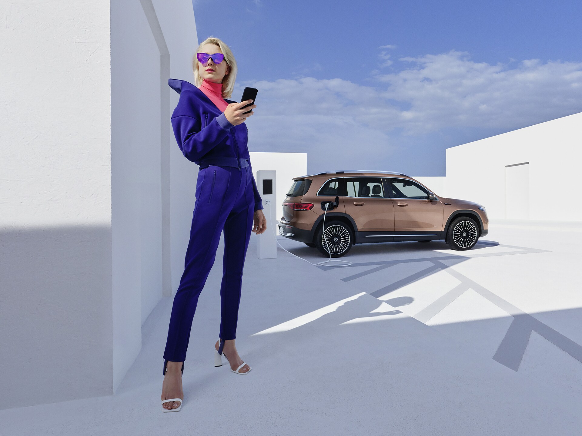 Nejlepší spojení s&nbsp;Vaším vozem Mercedes-Benz: aplikace Mercedes-Benz.