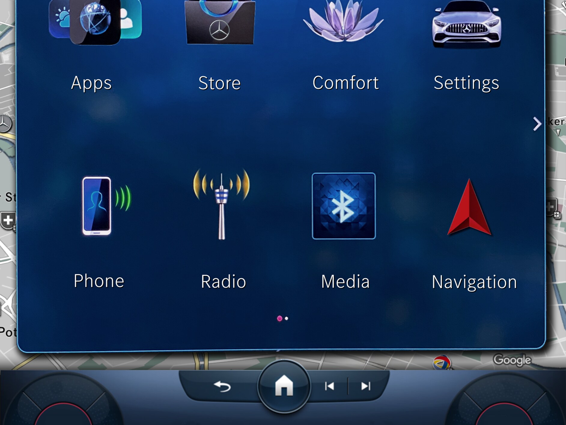 Jak propojit kreditní nebo debetní kartu s Vaším vozidlem Mercedes-Benz, aby bylo možné platit otiskem prstu?