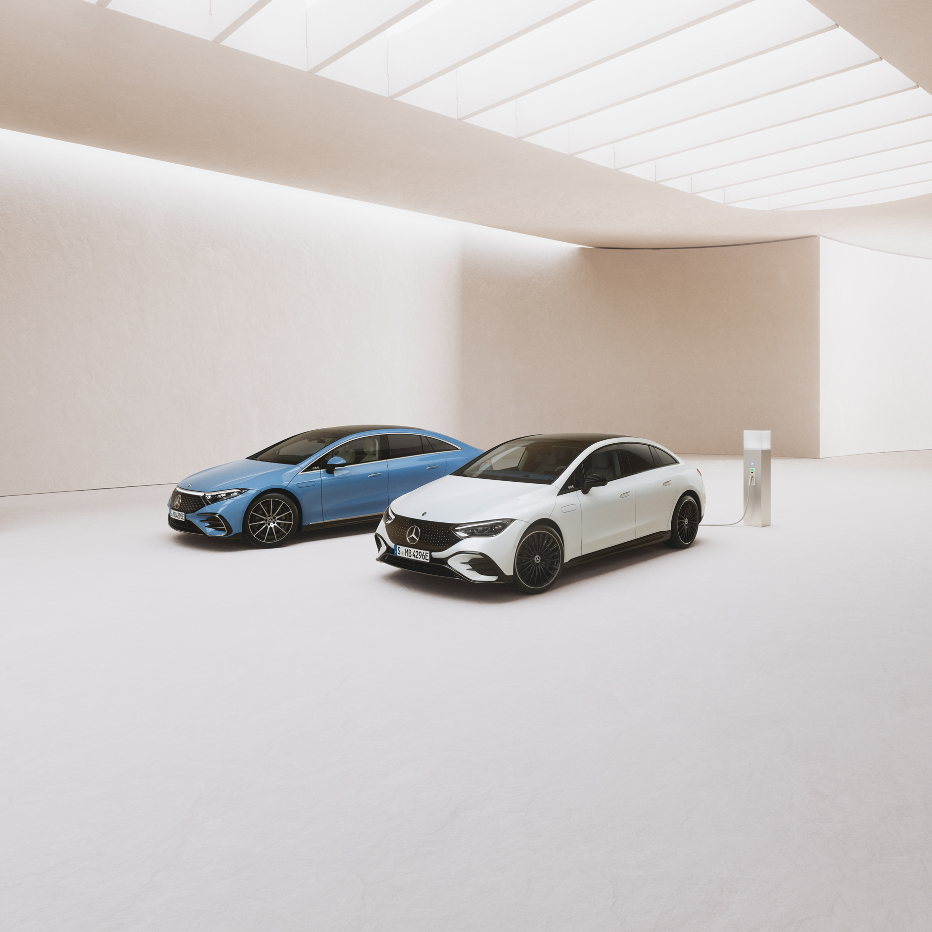 MB.CHARGE Public | Nabídky elektromobilů | Mercedes-Benz Nabídky elektromobilů od Mercedes-Benz.