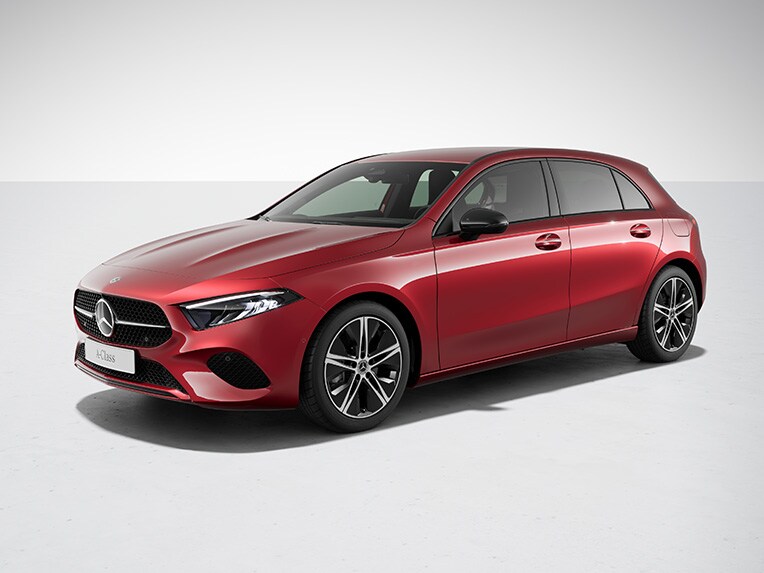 Exteriér Třídy A kompaktní sedan od Mercedes-Benz se sadou Night.