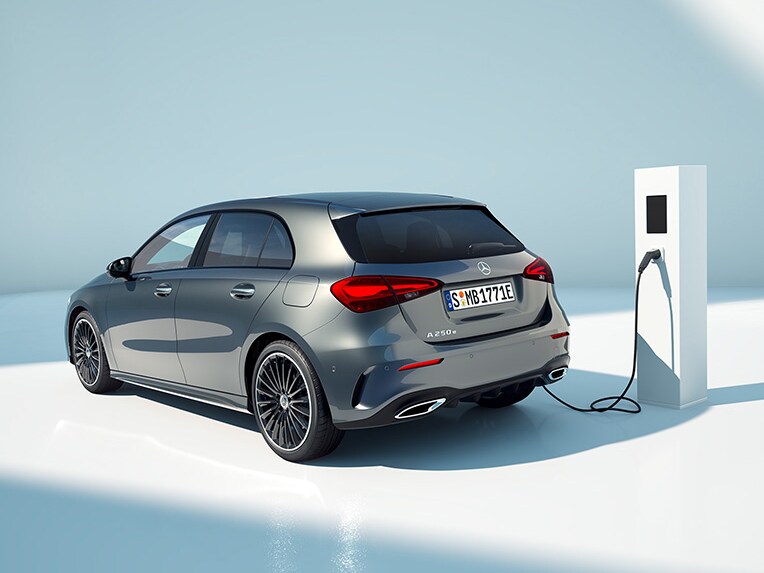 Znázornění procesu nabíjení Třídy A plug-in hybrid.