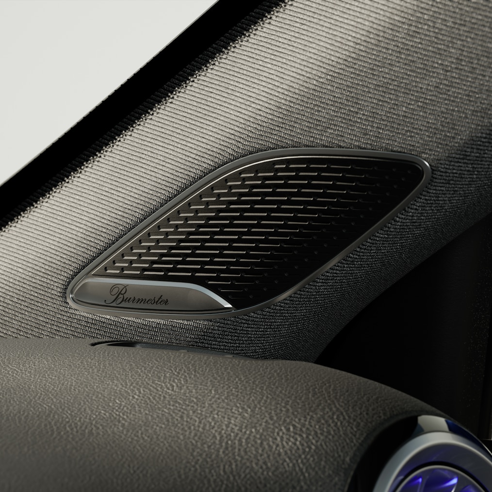 Detailní pohled na reproduktor surround soundsystému Burmester®.