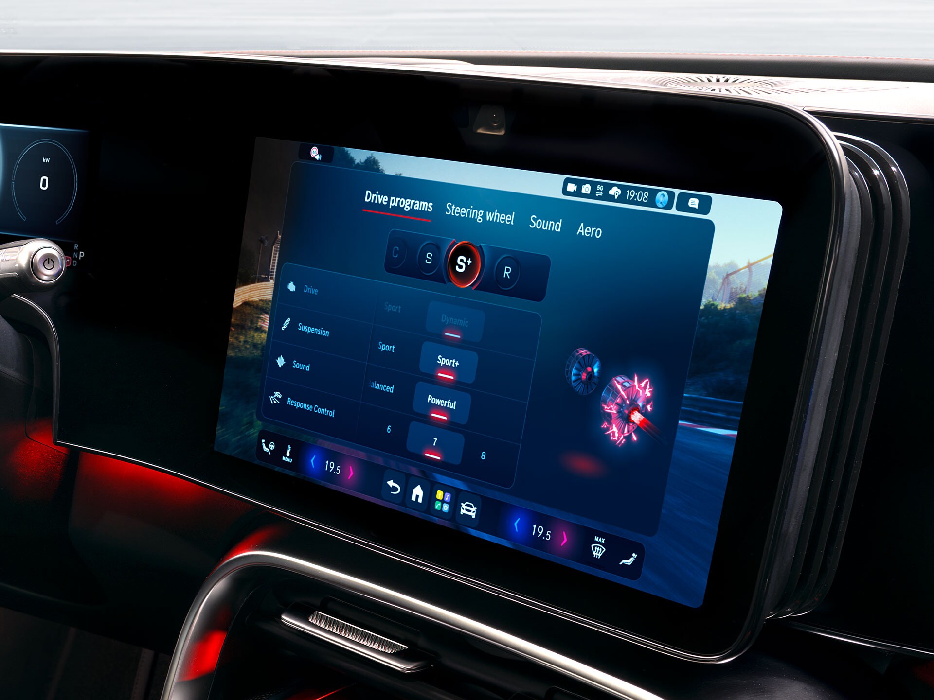 MB.OS nového vozidla GT čtyřdveřové kupé od Mercedes-AMG.