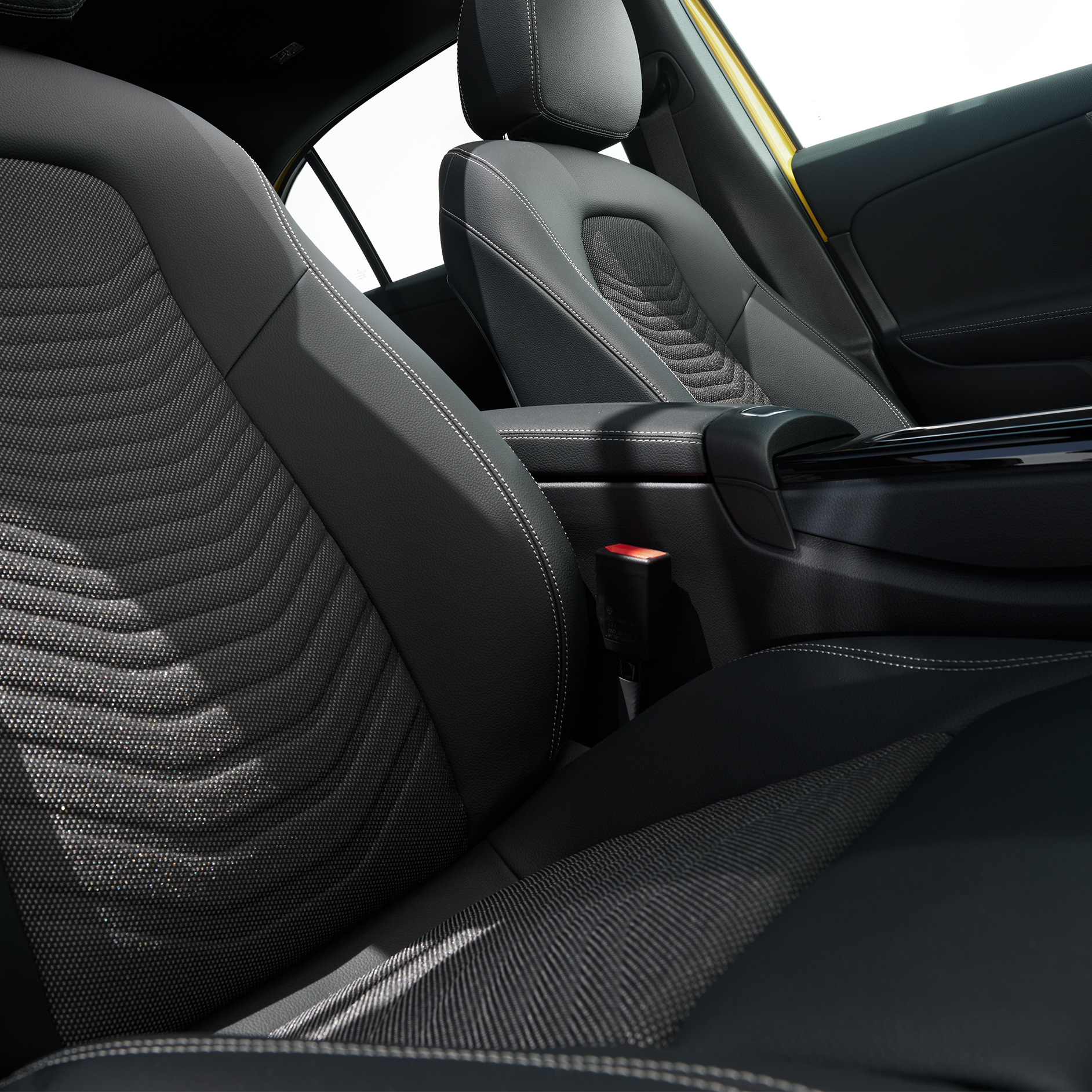 Komfortní sedadla | Třída A Hatchback | Mercedes-Benz Komfortní sedadla v hatchbacku Třídy A od Mercedes-Benz.