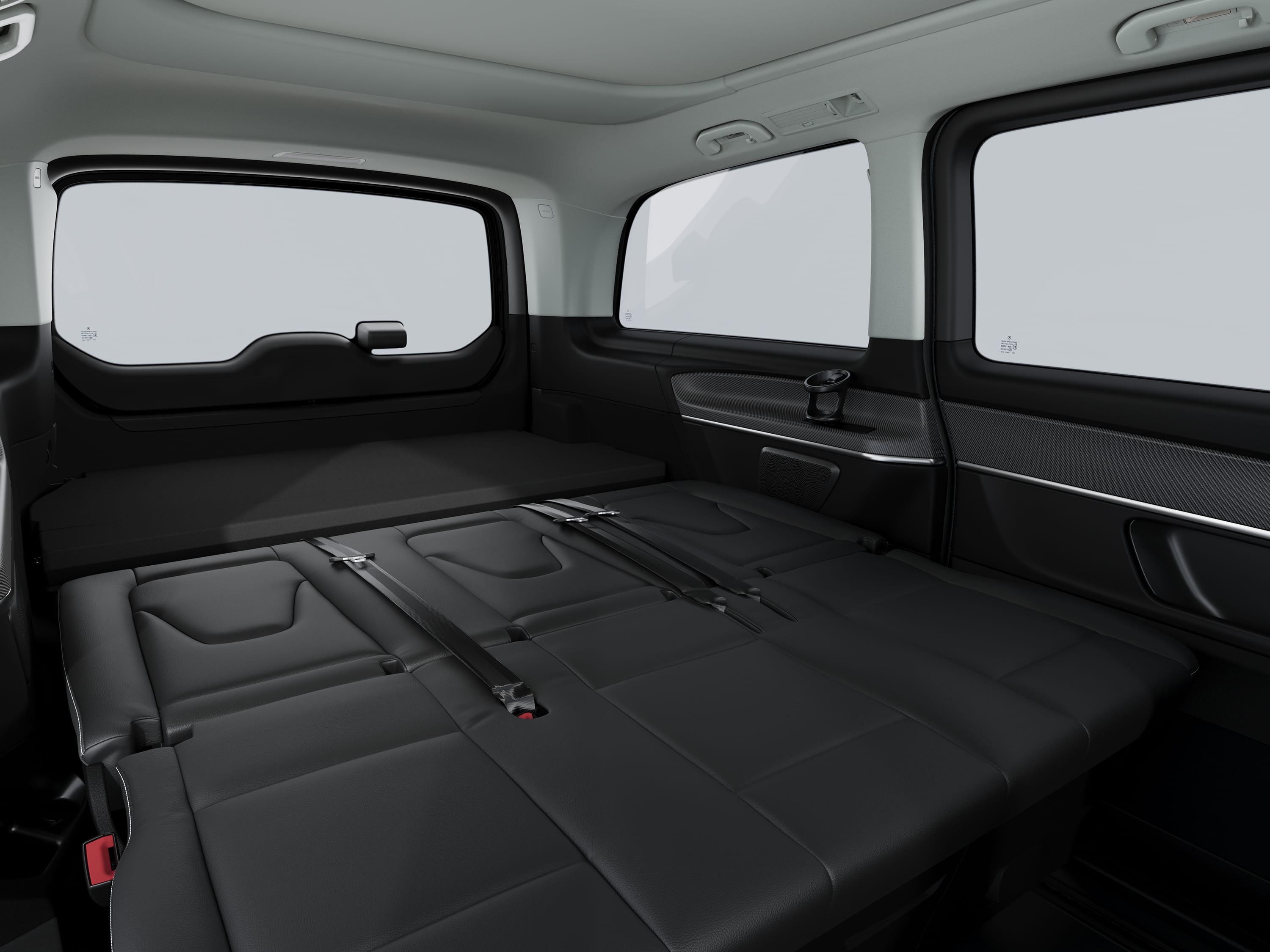 Úložný prostor vozu Marco Polo HORIZON | Svět modelů Marco Polo HORIZON | Mercedes-Benz Lavicové sedadlo vozu Mercedes-Benz Marco Polo HORIZON s integrovanými zásuvkami a flexibilním uspořádáním interiéru.