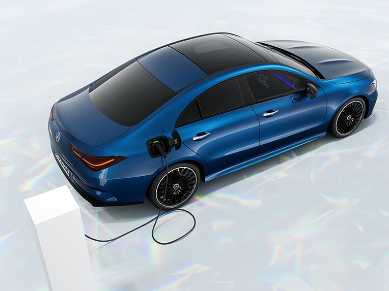 Mercedes-Benz CLA kupé jako plug-in hybrid.