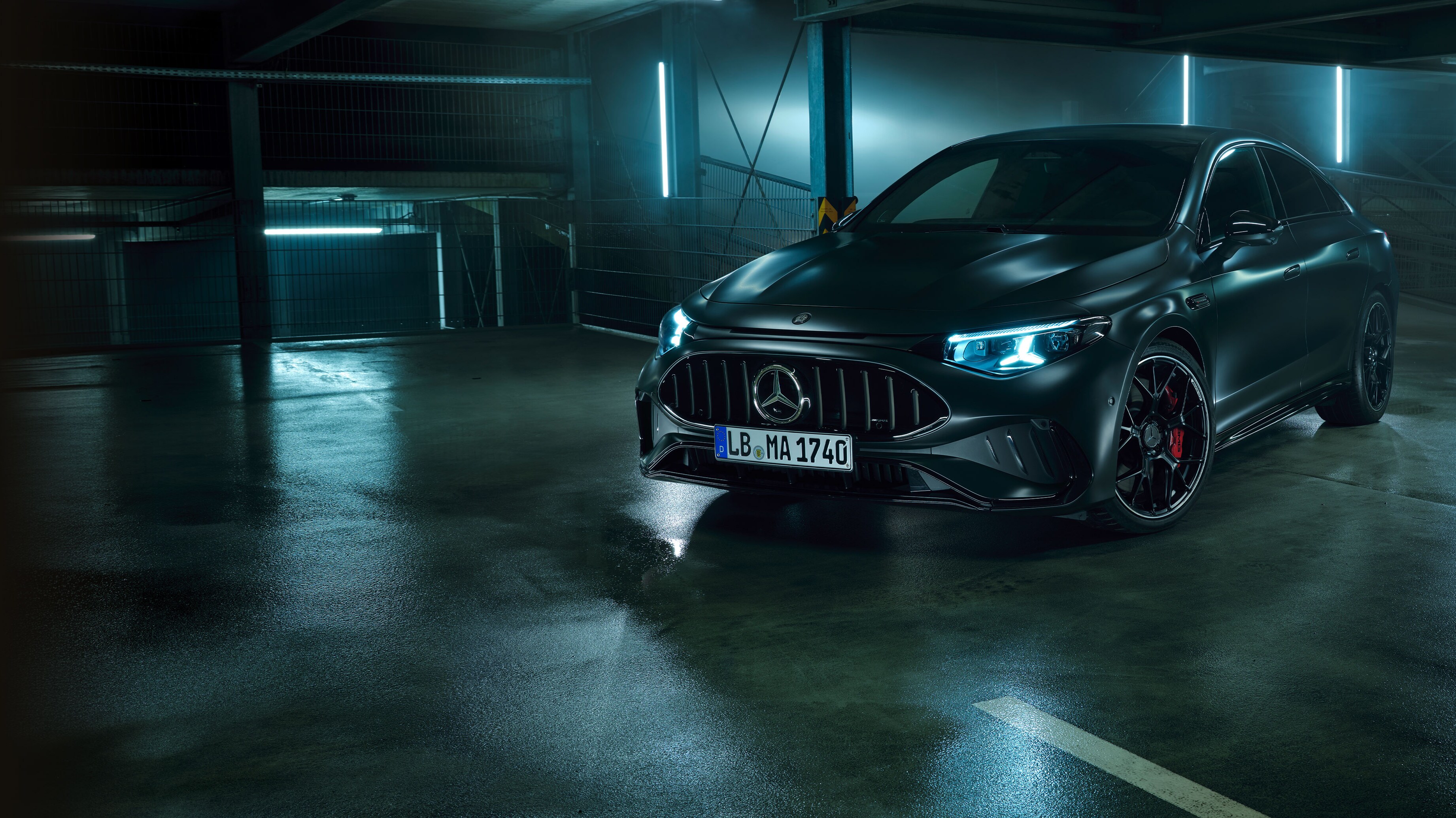 Zcela nový elektrický Mercedes-AMG CLA 45 4MATIC+.