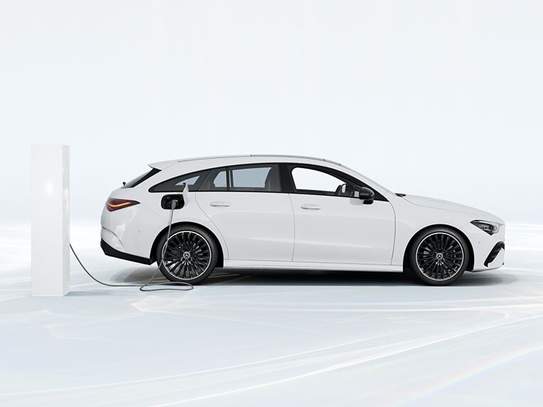 Mercedes-Benz CLA Shooting Brake jako plug-in hybrid.