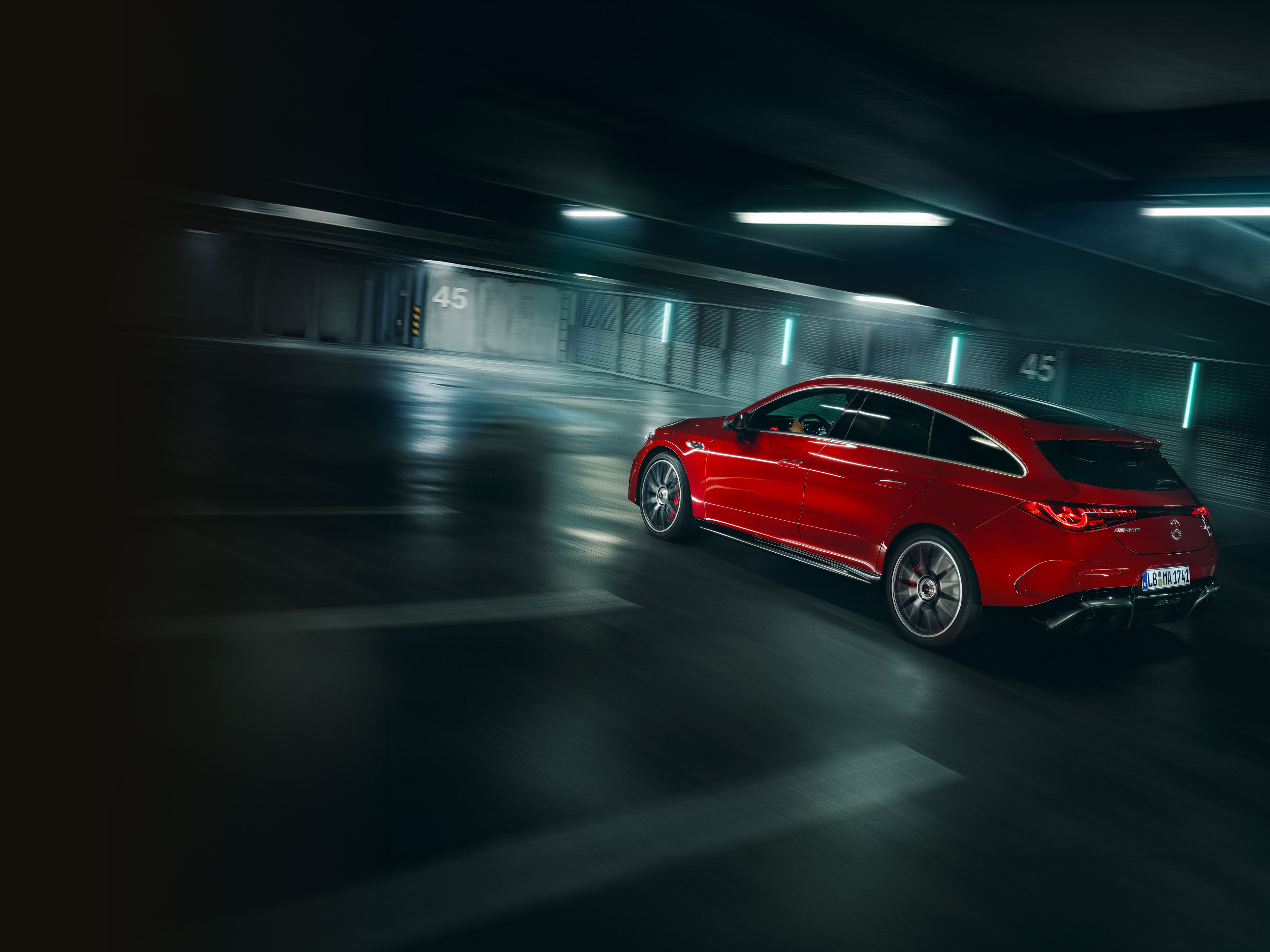 Výkon | CLA Shooting Brake | Mercedes-AMG Výkon zcela nového elektrického Mercedes-AMG CLA 45 4MATIC+ Shooting Brake.