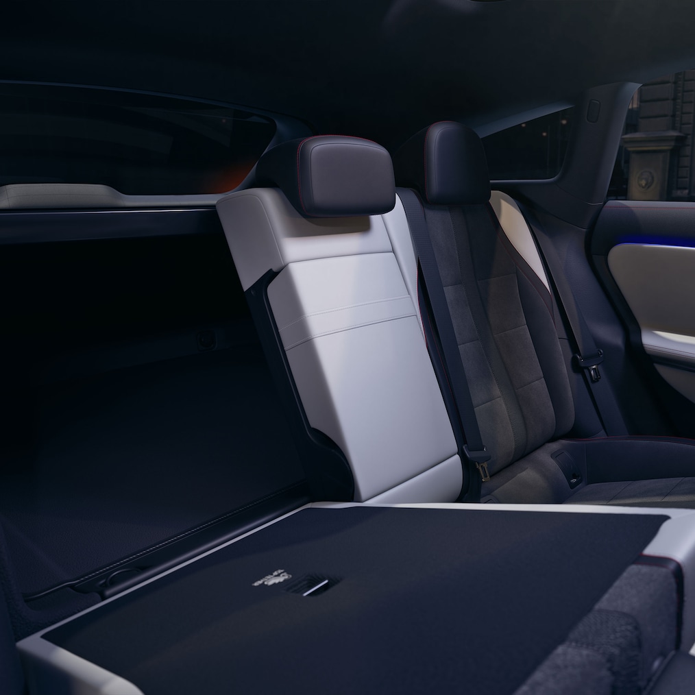 Prostorný interiér elektrického CLA Shooting Brake.