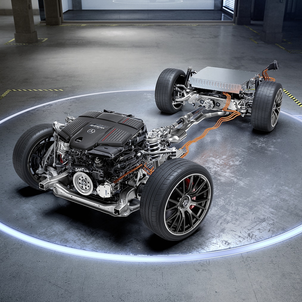 Podvozek s hnacím ústrojím AMG vozidla Mercedes-AMG E 53 HYBRID 4MATIC+.