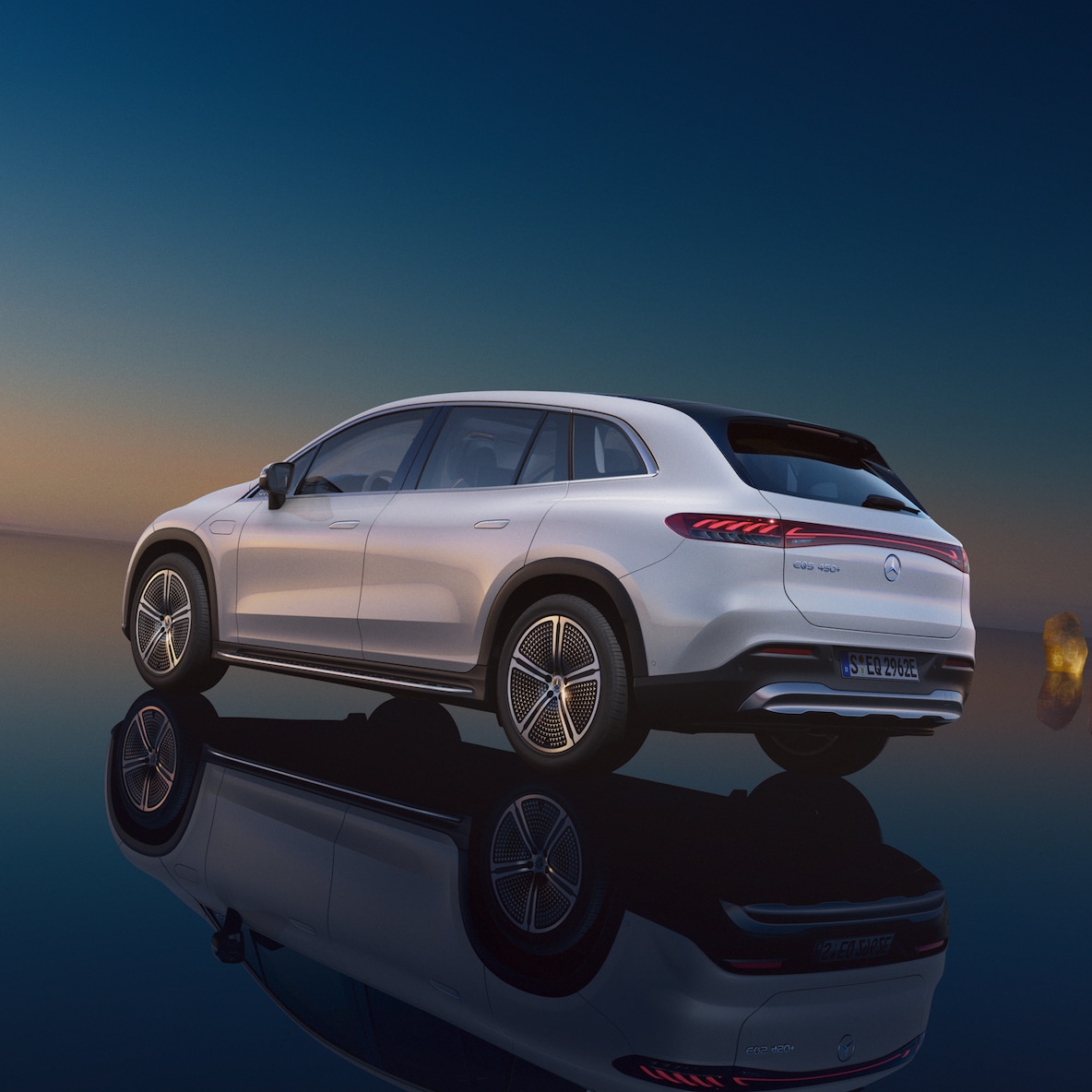 Mercedes-Benz EQS SUV z pohledu řidiče.