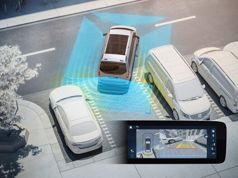 Sada pro parkování s kamerou 360° a aktivním parkovacím asistentem Vám usnadňuje jak vyhledávání parkovacích míst, tak i parkování a výjezd z parkovacího místa.