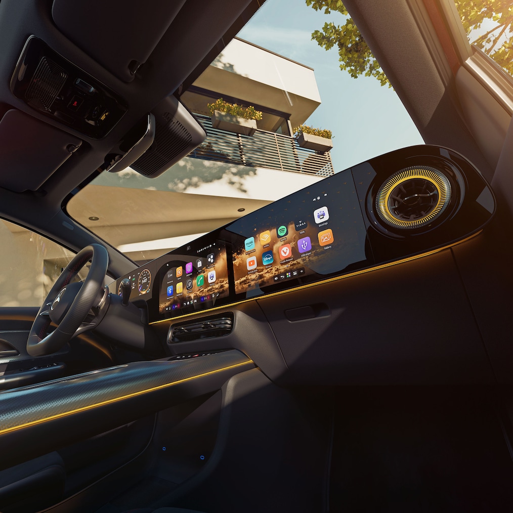 Obrazovka MBUX Superscreen zcela nového elektrického vozidla Mercedes-Benz GLA.