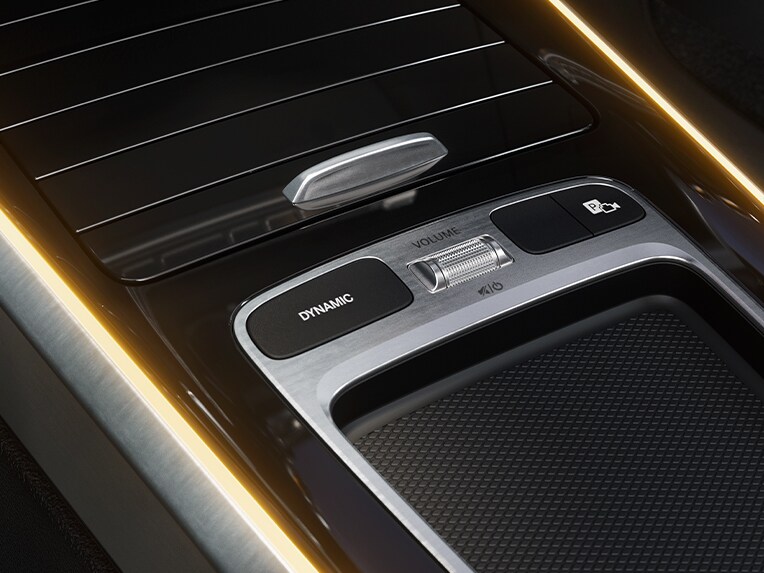 Displej v novém modelu Mercedes-Benz GLB s volbou DYNAMIC SELECT.