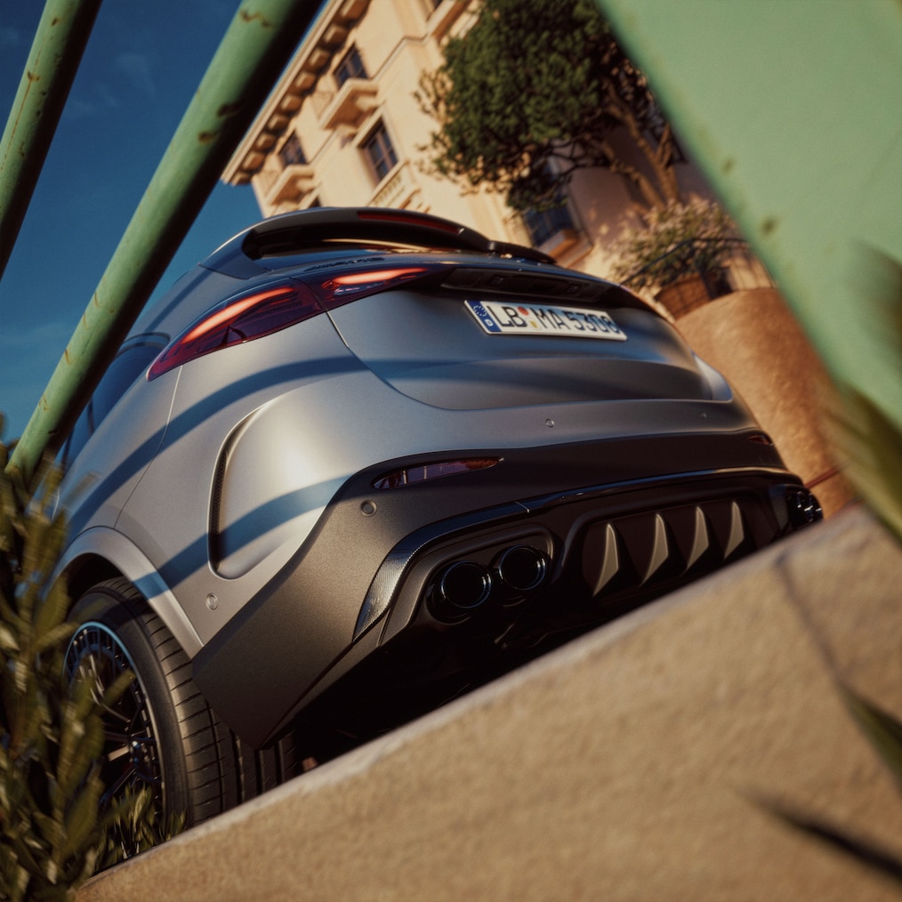 Sada AMG DYNAMIC PLUS nového vozidla Mercedes-AMG GLC SUV.