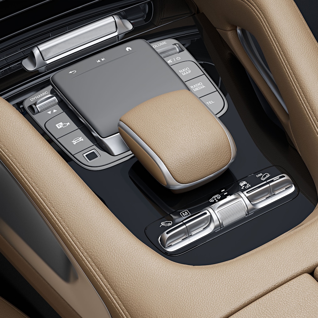 Transparentní kapota motoru vozu Mercedes-Benz GLS.