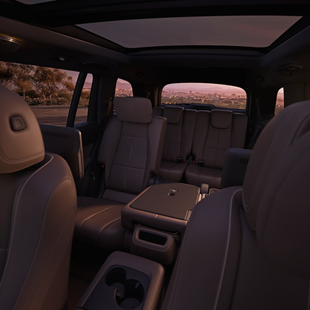 Sedmimístný vůz se třetí řadou sedadel nového GLS od Mercedes-Benz.