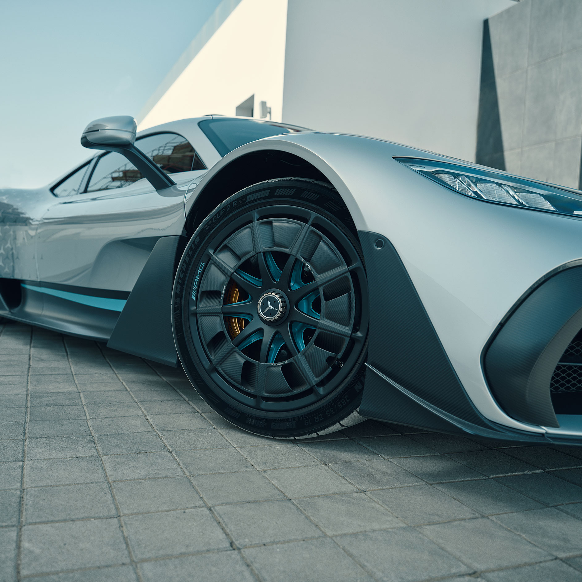 Hypervýkon | ONE | Mercedes-AMG Detailní pohled na kolo modelu Mercedes-AMG ONE.