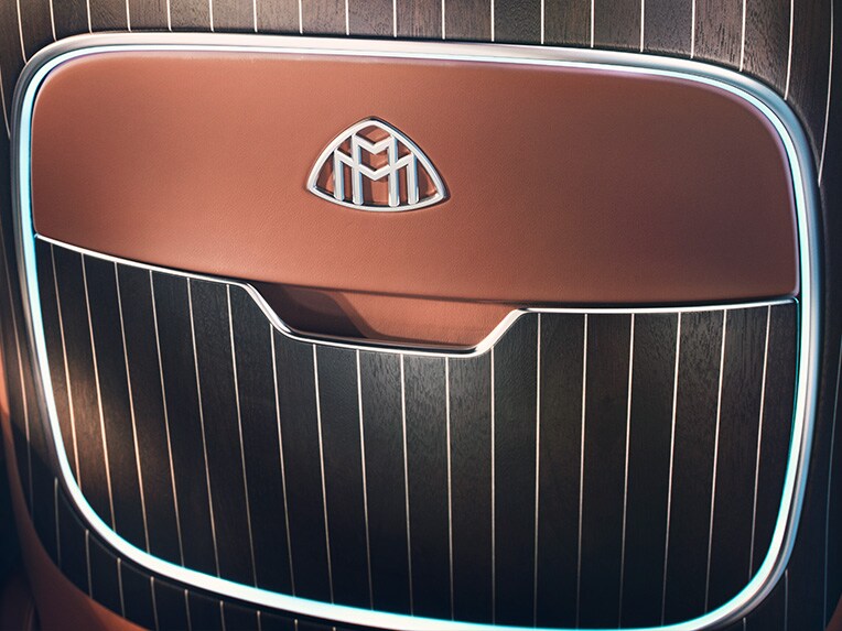 Čalounění opěradel sedadel MANUFAKTUR modelu Mercedes-Maybach Třída S.