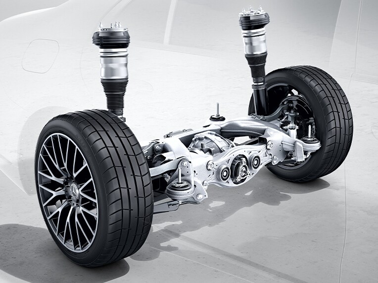 Řízení zadní nápravy vozu Mercedes-Benz Třídy S Sedan.