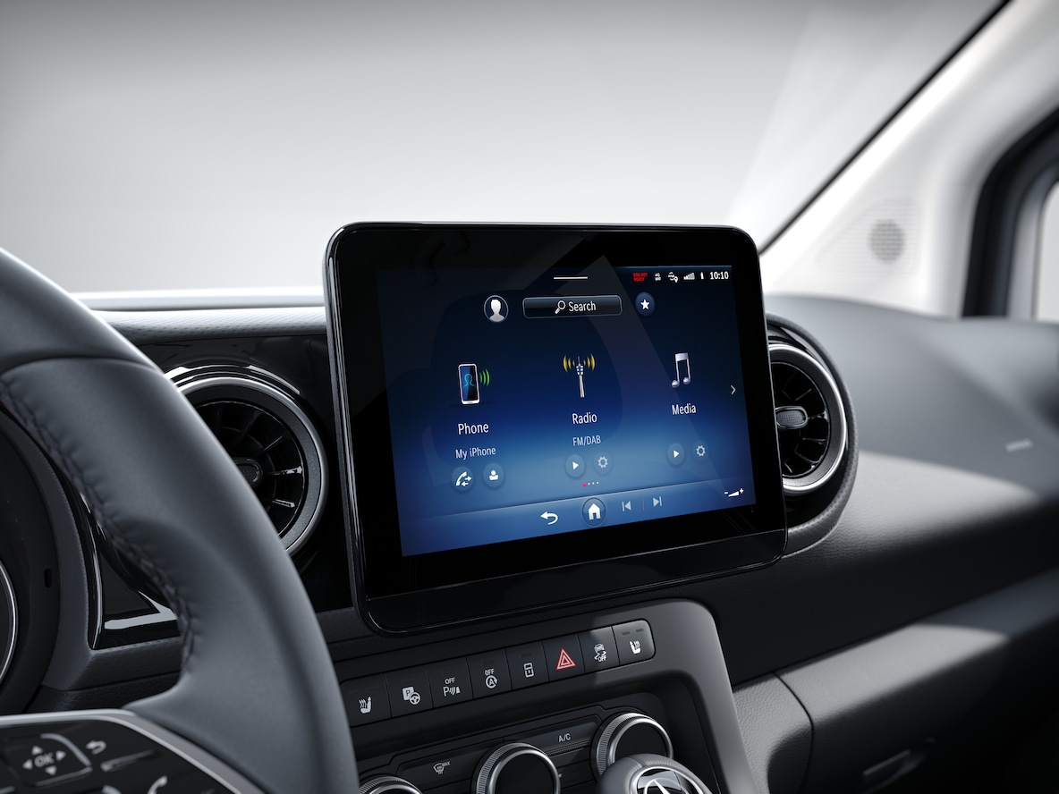 Hlavní menu v multimediálním systému MBUX vozidla EQT.