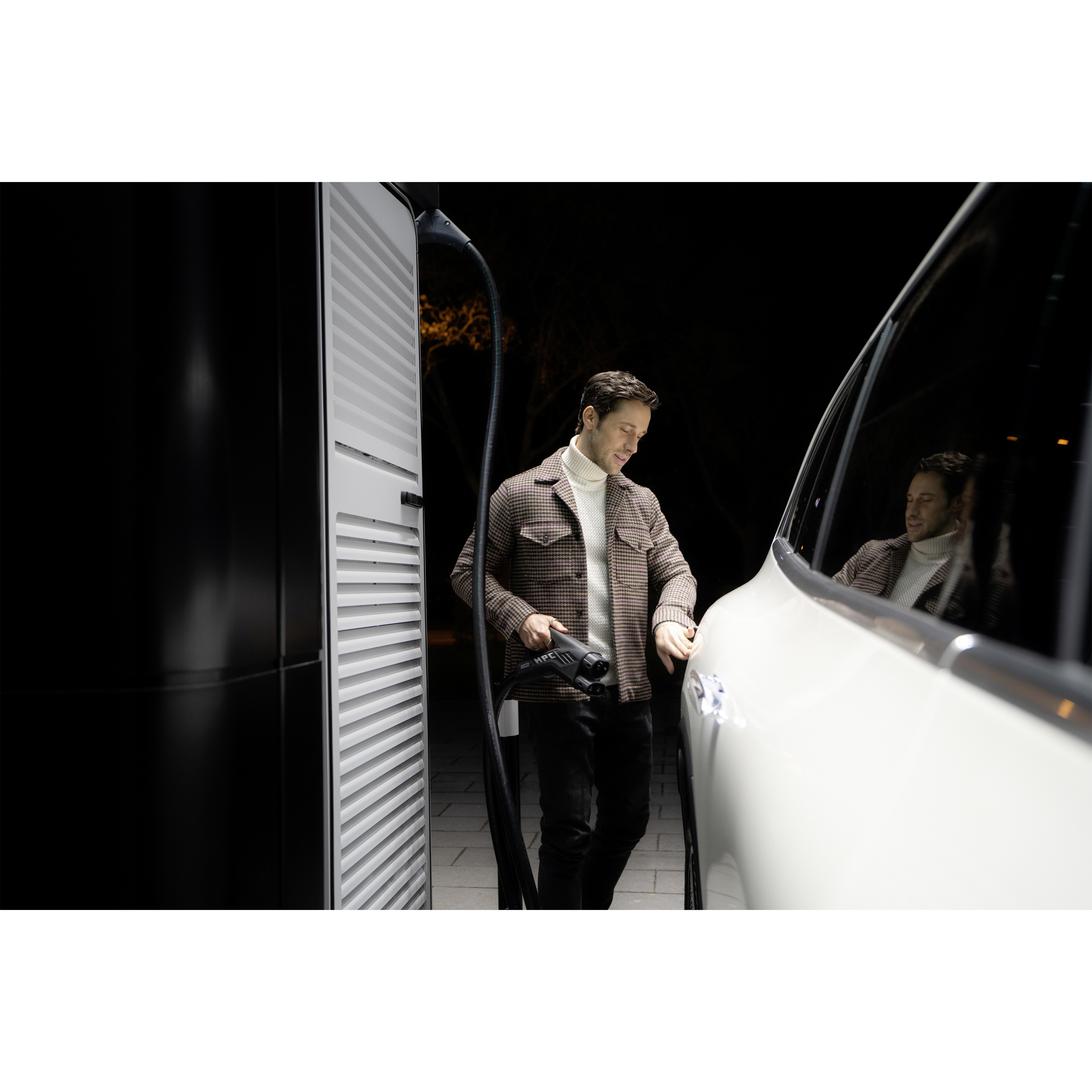Nabíjení | Mercedes-Benz Řešení nabíjení pro Vaše vozidlo Mercedes-Benz.