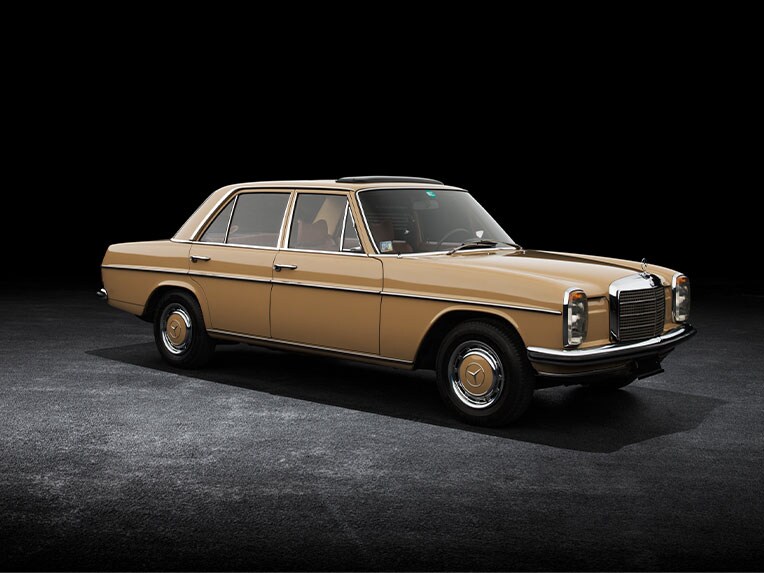 Mercedes-Benz „Stroke Eight“ (W 115).