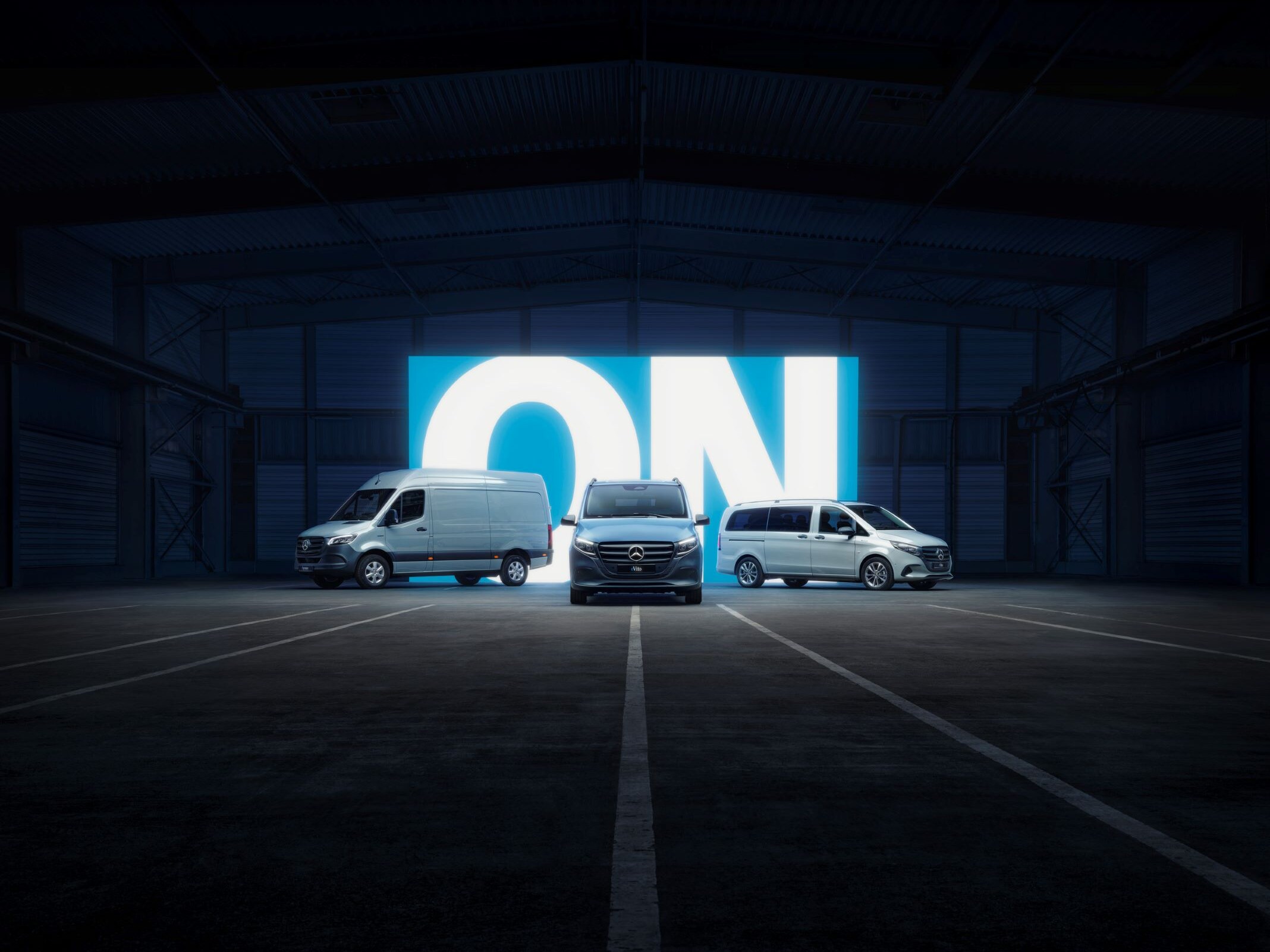 Multimediální systém MBUX v&nbsp;elektrickém dodávkovém vozidle Mercedes-Benz.