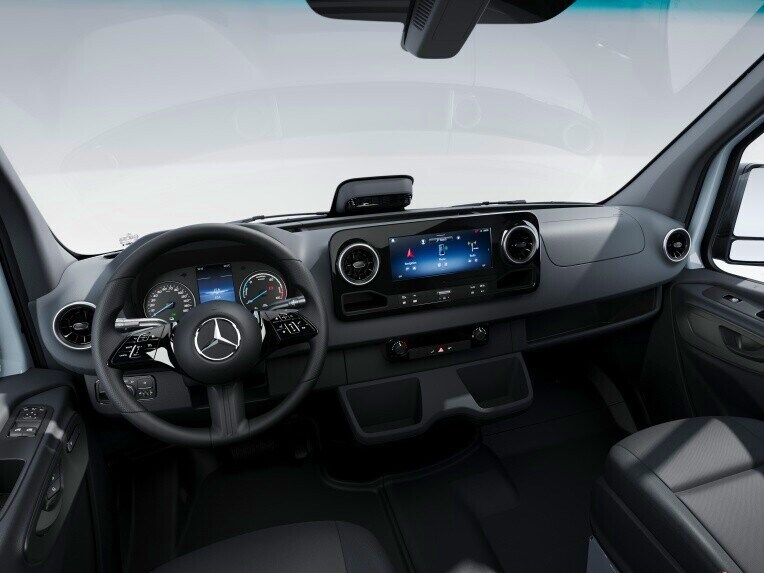 Kabina řidiče podvozku Mercedes-Benz eSprinter v linii výbavy BASE.