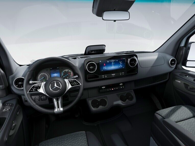 Kabina řidiče podvozku Mercedes-Benz eSprinter v linii výbavy SELECT.