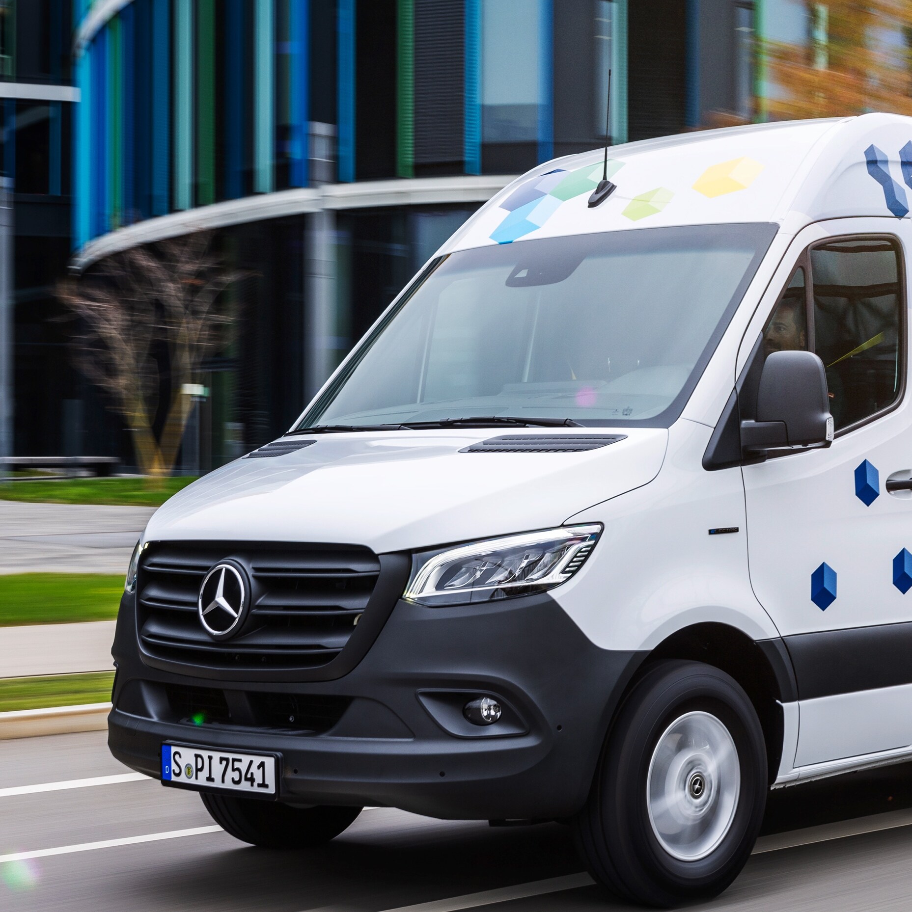 Přizpůsobte nový eSprinter přesně na míru Vaší společnosti a&nbsp;Vašemu účelu použití.