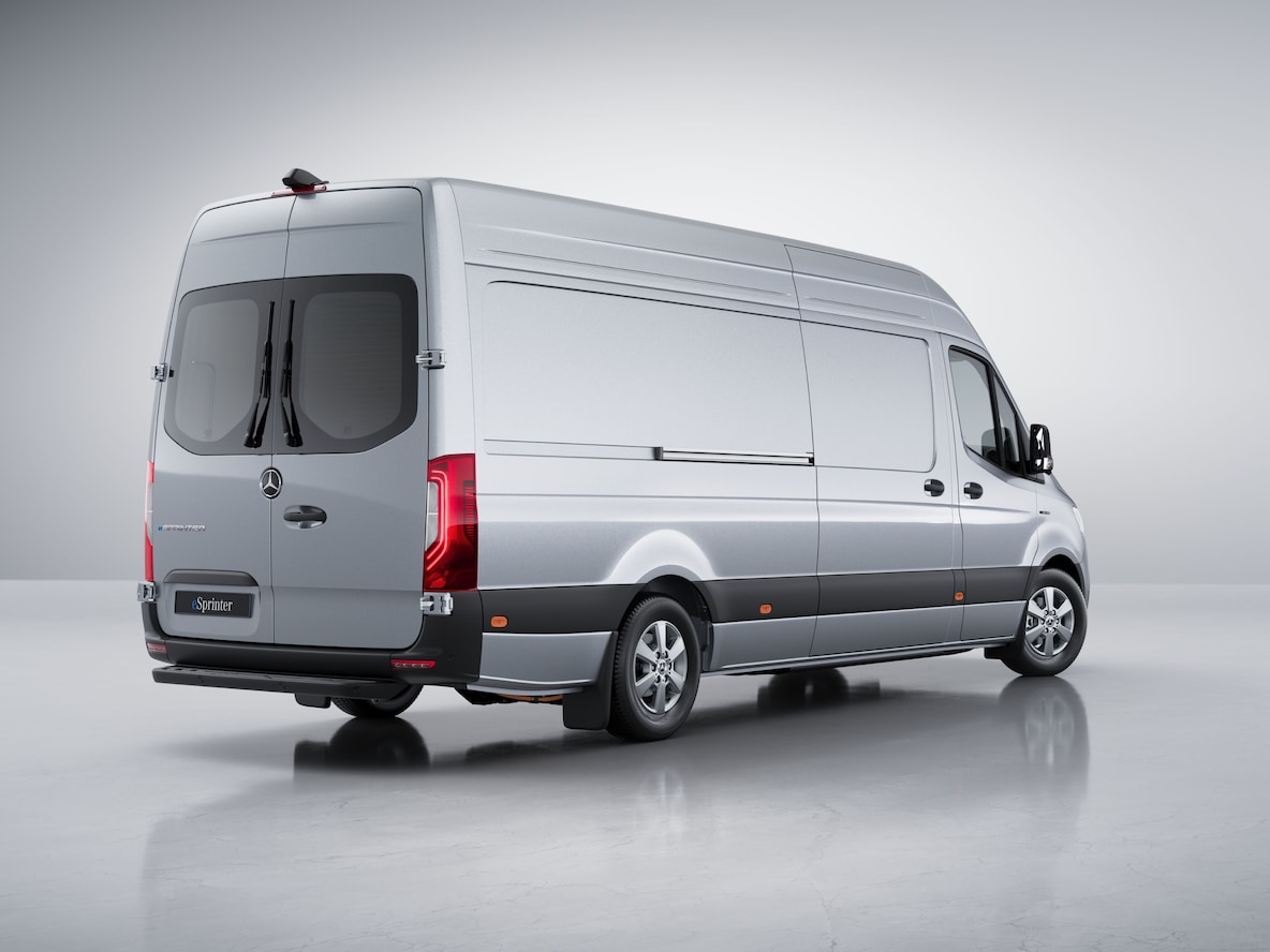 Exteriér skříňové dodávky Mercedes-Benz eSprinter.