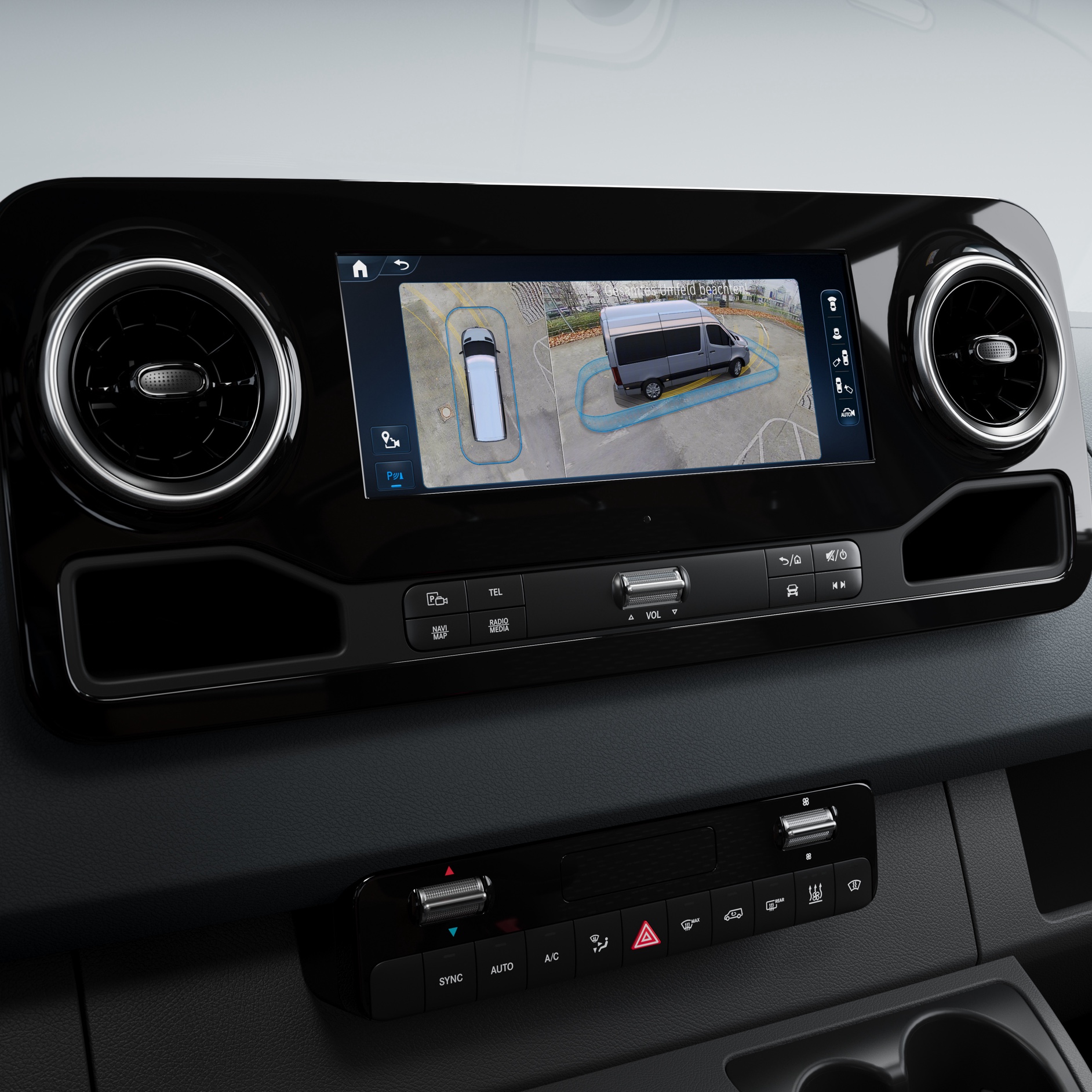 Charakteristiky vozidla | Sprinter | Mercedes-Benz Zobrazení náhledu okolí vozidla v rozsahu 360° poskytovaného sadou pro parkování pro Mercedes-Benz Sprinter.