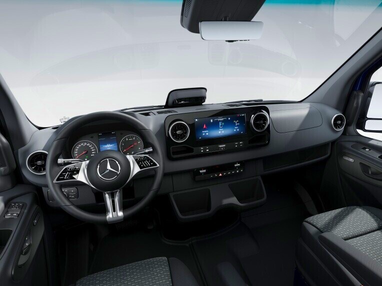 Kabina řidiče skříňové dodávky Mercedes-Benz Sprinter v linii výbavy PRO.