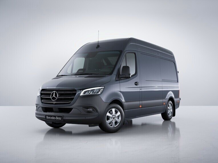 Skříňová dodávka Mercedes-Benz Sprinter v linii výbavy SELECT.