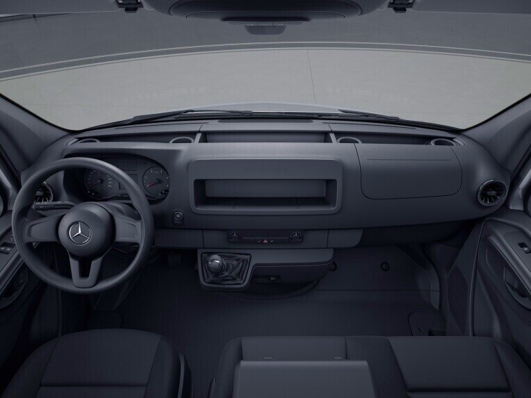 V případě nárazu může čelní airbag nebo dvojitý airbag v případě lavicového sedadla spolujezdce přispět k ochraně hlavy a horní části těla cestujících sedících vpředu.