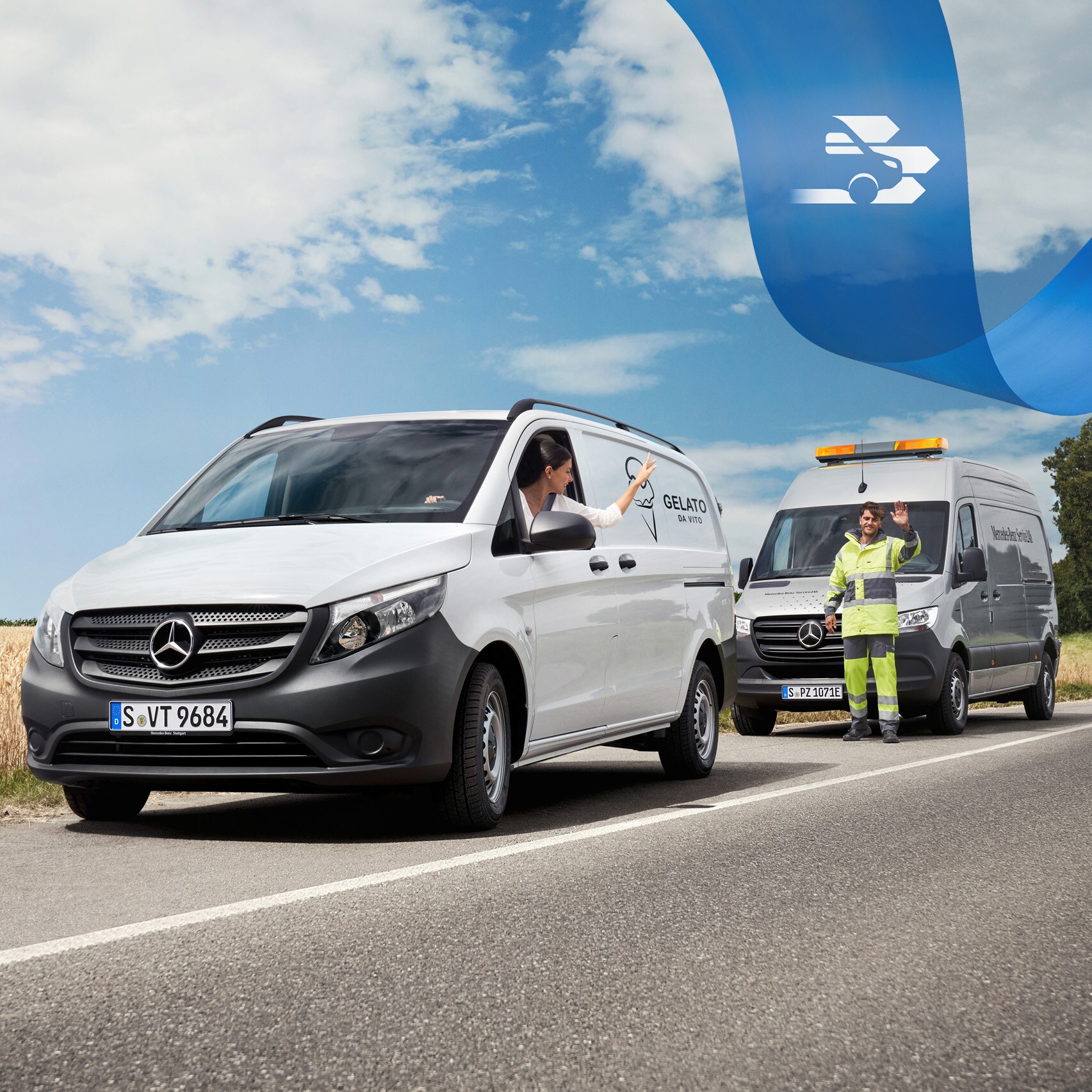 Pokud jde o péči, poskytujeme kompetentní podporu: servis Mercedes-Benz pomáhá řidiči dodávkového vozidla na krajnici, oba přátelsky mávají.