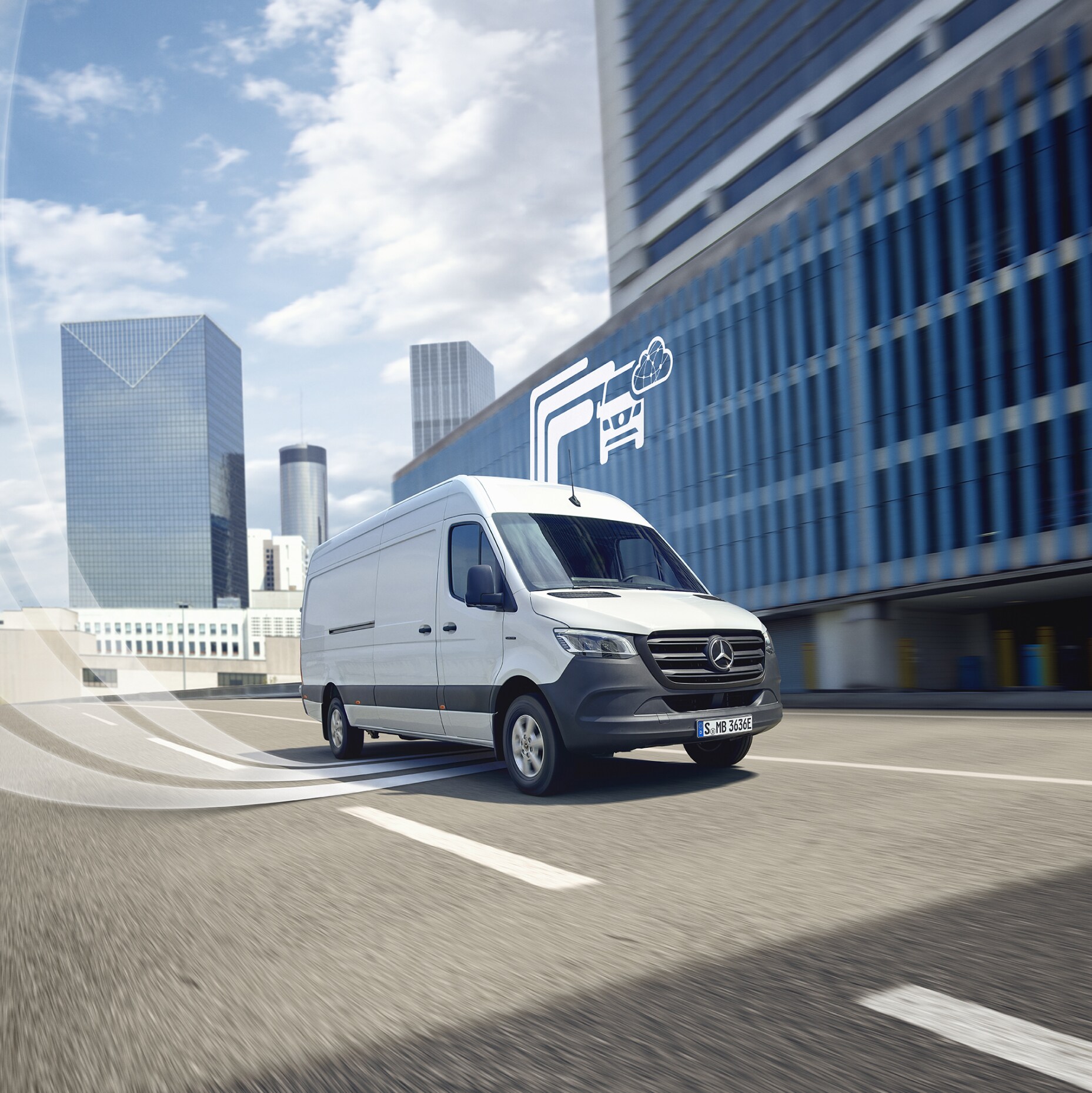Dodávkové vozidlo Mercedes-Benz s&nbsp;grafickými prvky, které představují digitální doplňky.